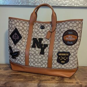 Coach jacquard Toby Tote Bag with Patches